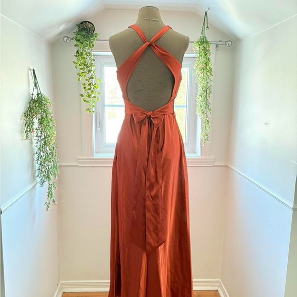 Elegant Burnt Orange Maxi Dress - Picture 3 of 8